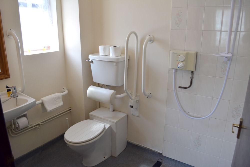 Basic Apartment photo 3