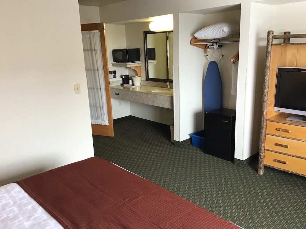 Luxury Suite, Multiple Beds, Non Smoking (Two-Bedroom Suite), photo 6