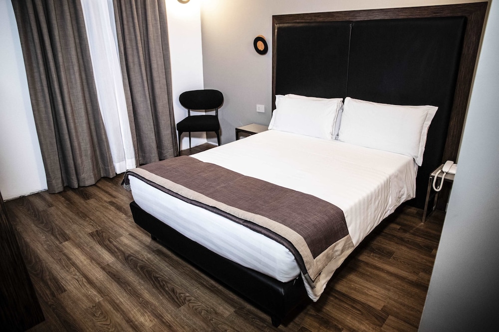 Standard Double Room Single Use photo 1