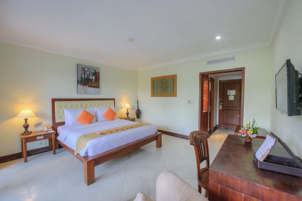 Deluxe Room - Room Only - Photo 26
