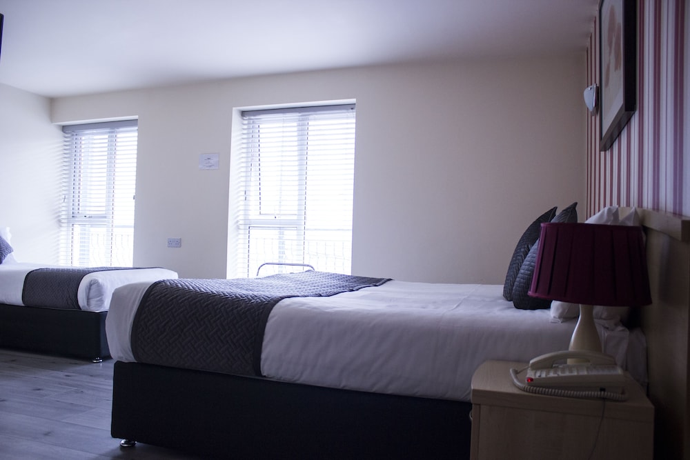 Self-Catering Suite for 5