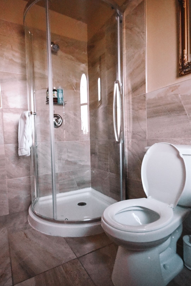 Castle Suite photo 2