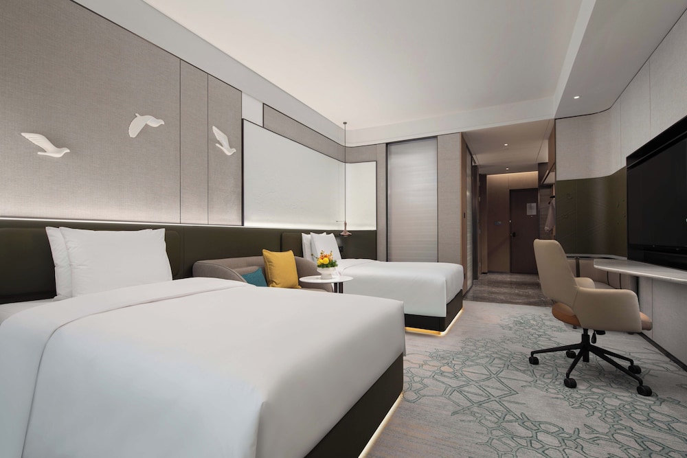 Standard Room, 2 Twin Beds, Club Lounge Access photo 3