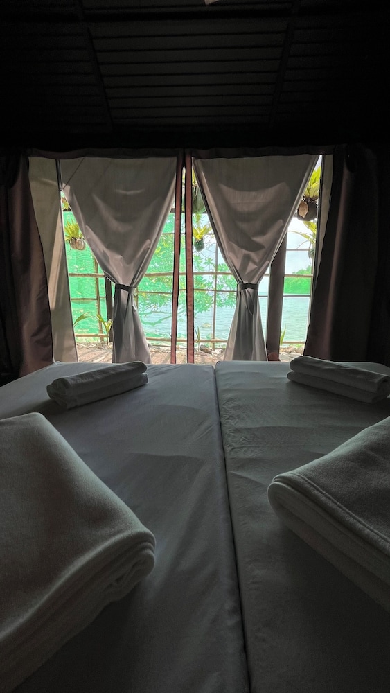 Couple Glamping Tent - Photo 5