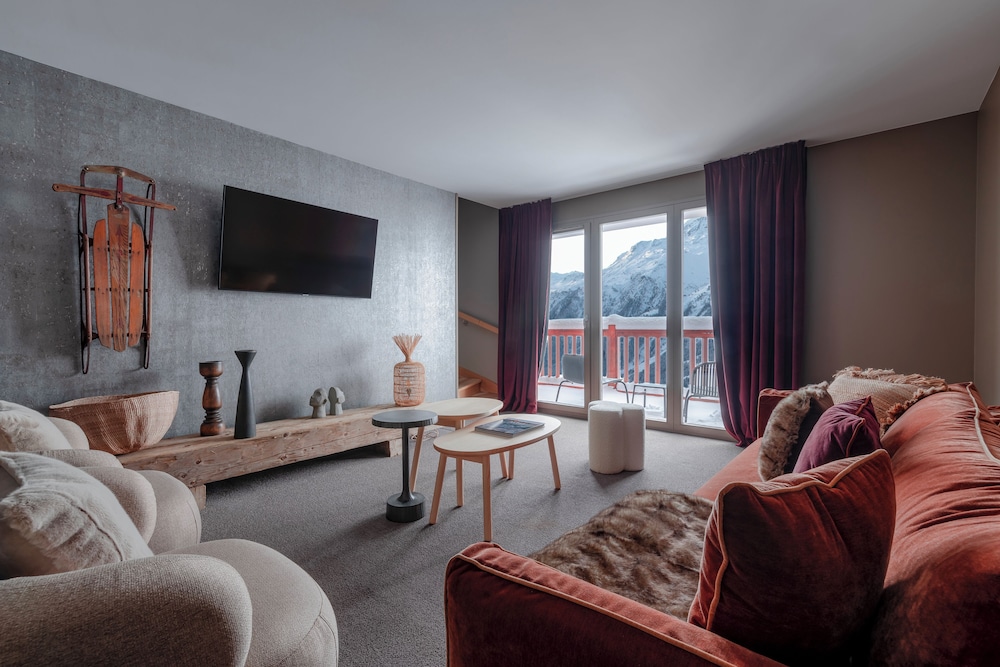 Duplex, 1 King Bed with Sofa bed, Balcony photo 3