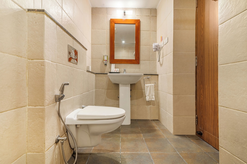 Two Bedroom Duplex Suite with Valley View - Photo 4