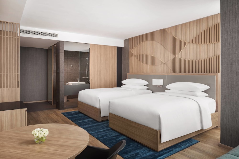 Room, 2 Double Beds - Photo 4