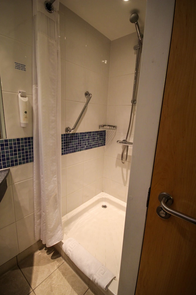 Standard Room - Photo 7
