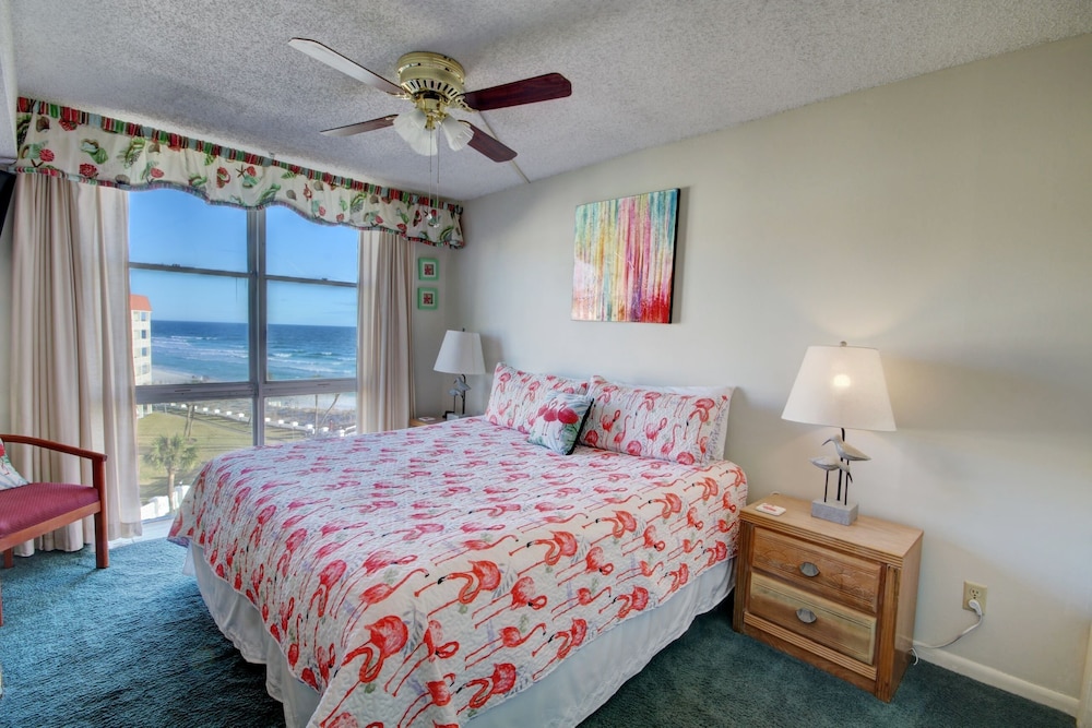 Condo, 1 Bedroom