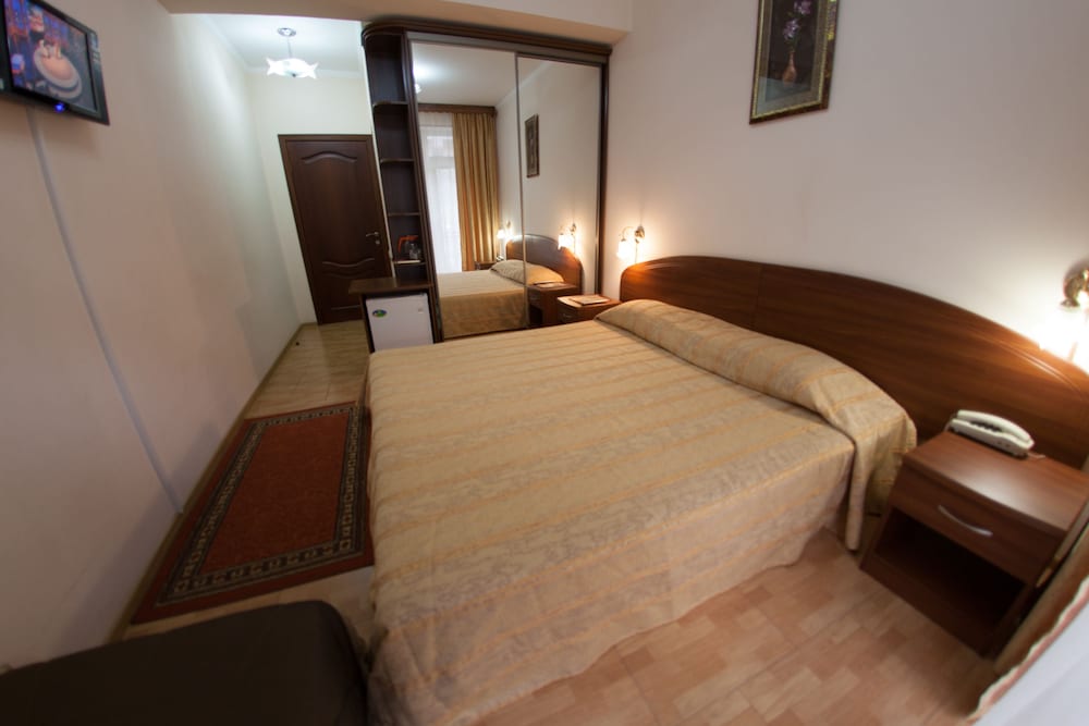 Standard Double or Twin Room, Balcony photo 1