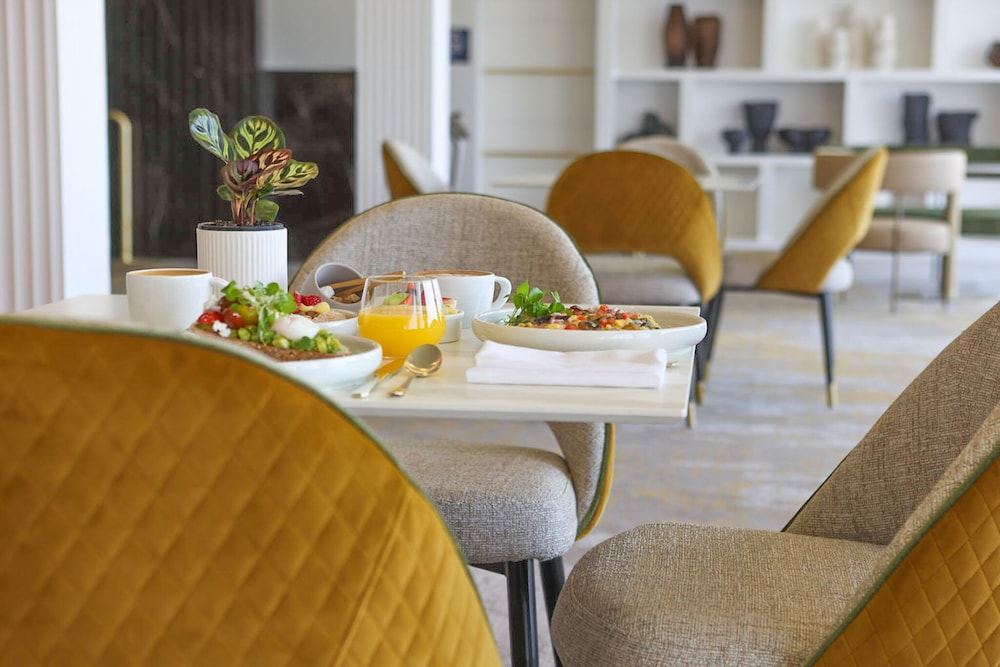 Executive King Room - Photo 11