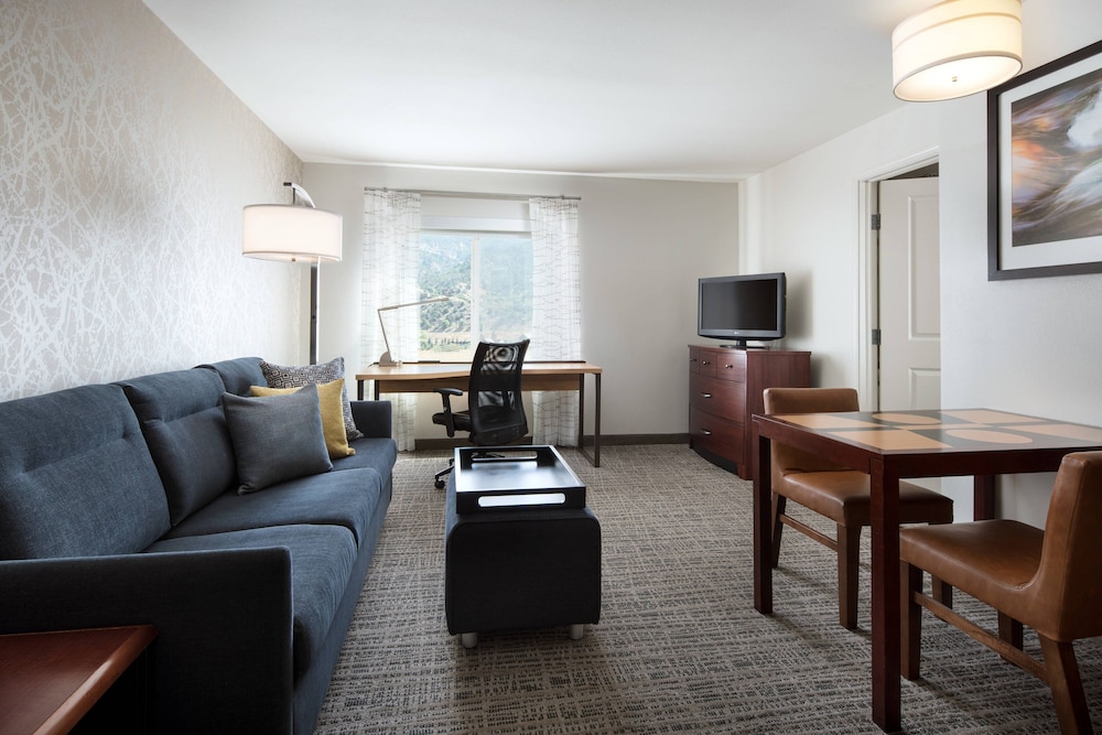Suite, 1 Bedroom - Photo 7