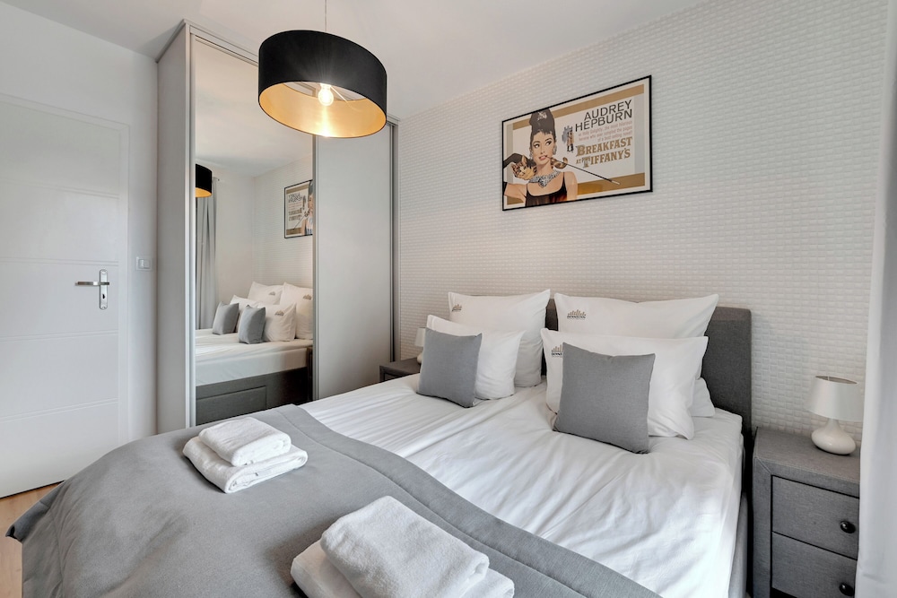 City Apartment - Photo 10