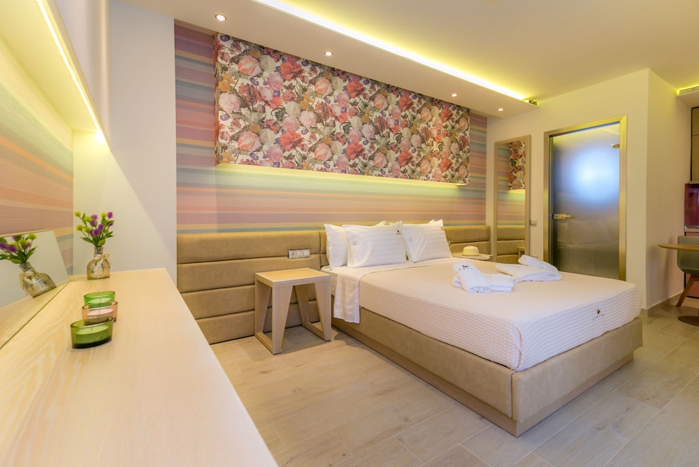 Deluxe King Suite