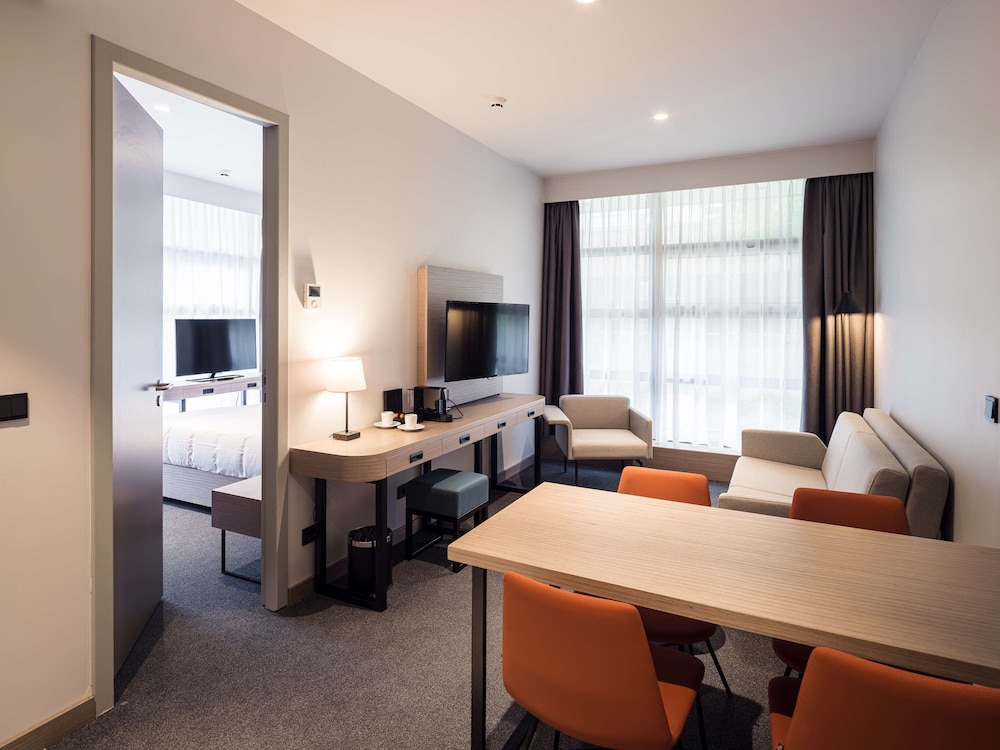 Suite, Multiple Beds, Non Smoking, Kitchenette (with Sofabed) - Photo 2