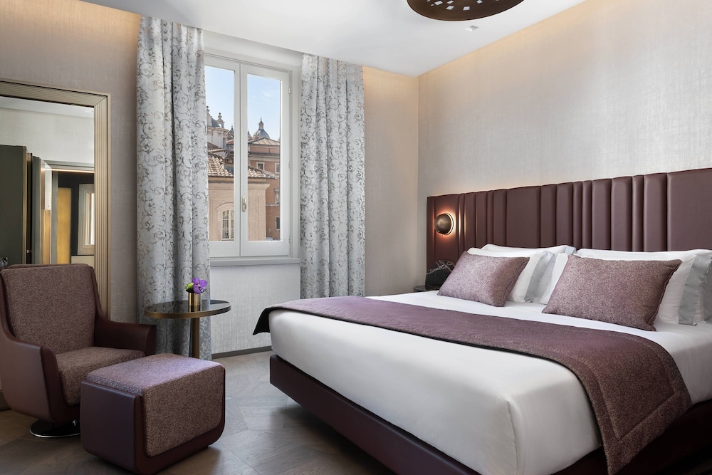 Superior Room, 1 King Bed