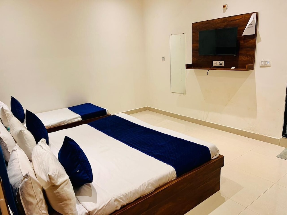 Executive Triple Room, Non Smoking, Private Bathroom