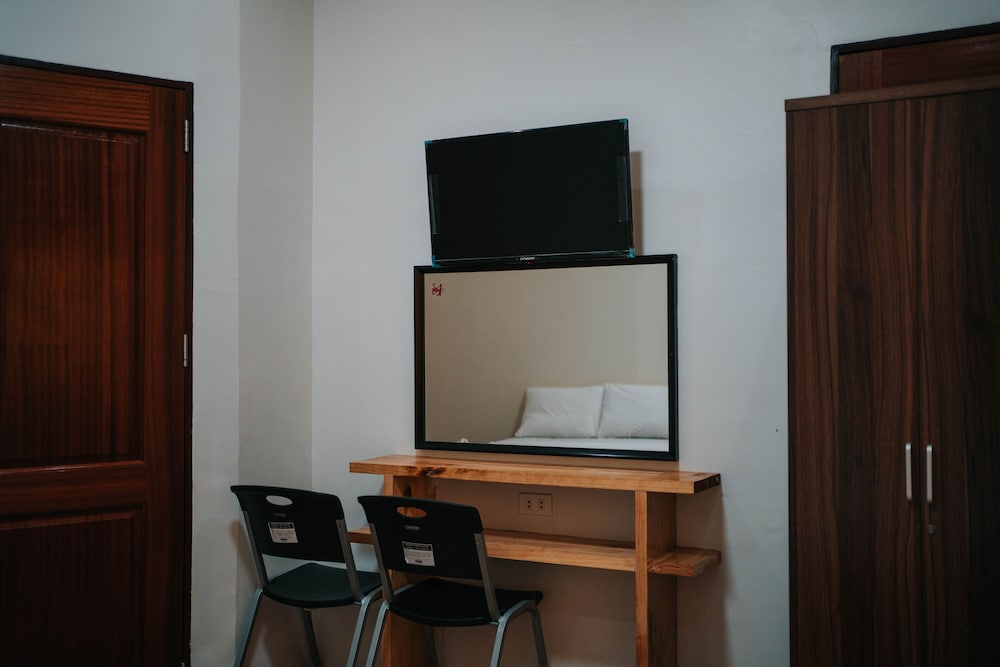 Deluxe Room - Photo 4