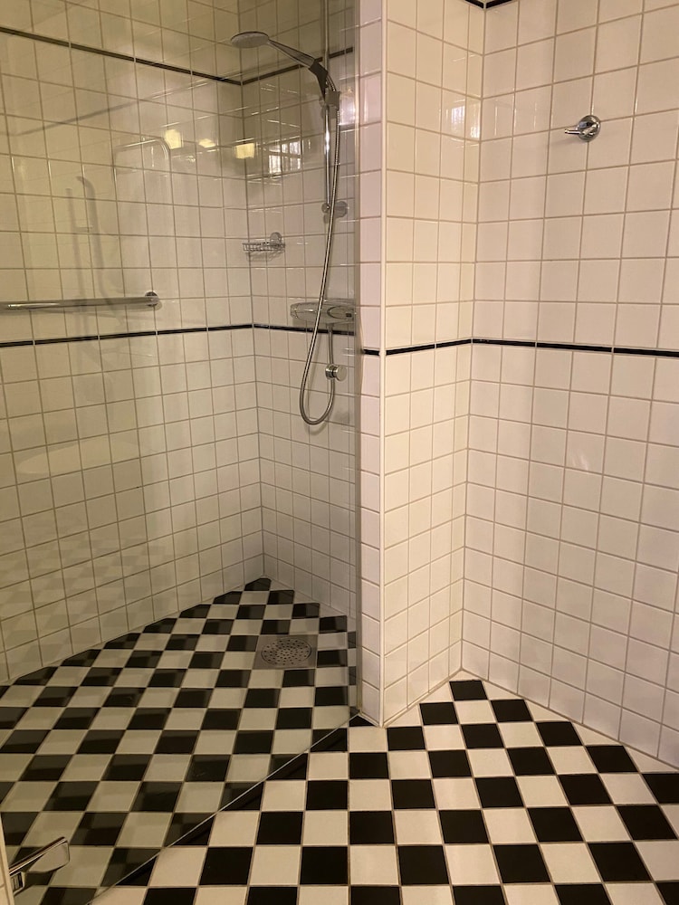 Superior Room, 1 Queen Bed, Accessible, Non Smoking