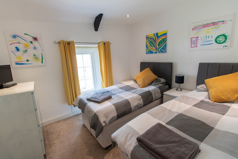 House, 3 Bedrooms photo 1