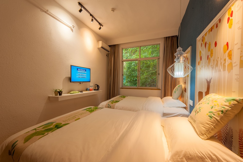 Superior Twin Room photo 2