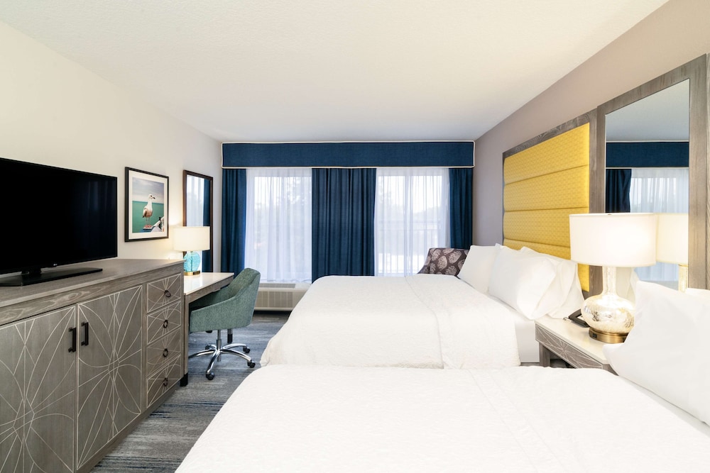 Room, 2 Queen Beds, Accessible, Non Smoking - Photo 1