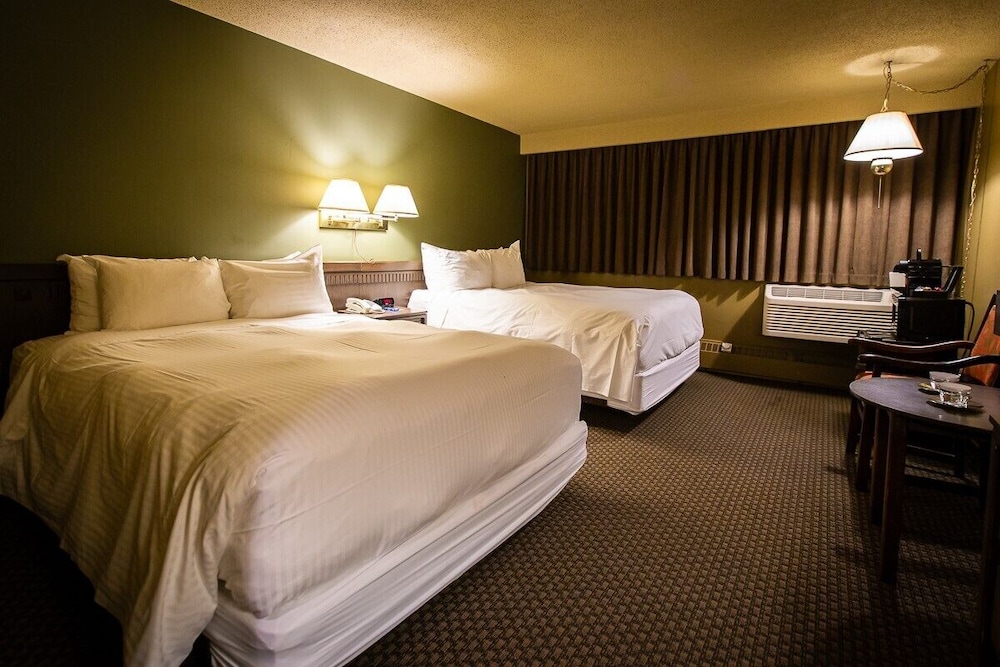 Traditional Double Room, 2 Queen Beds, Non Smoking photo 2
