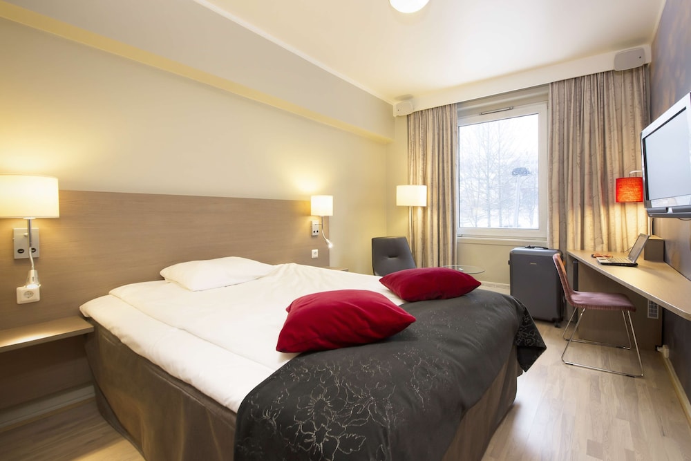 Standard Room, 1 Queen Bed photo 3