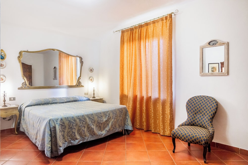 Superior Room, 2 Bedrooms, Terrace, Pool View photo 1