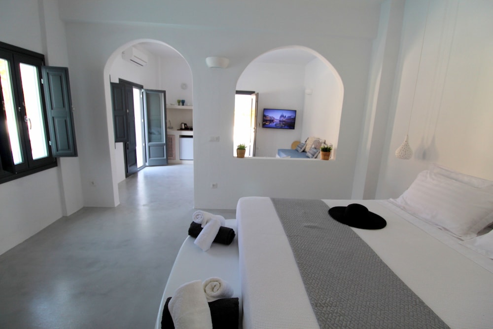 Honeymoon Suite