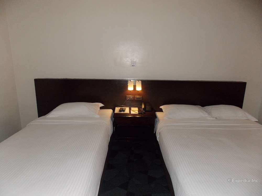 Super Deluxe Room - Photo 9