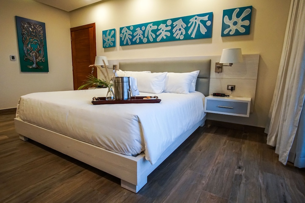 Superior Room, 1 King Bed, Terrace, City View photo 2