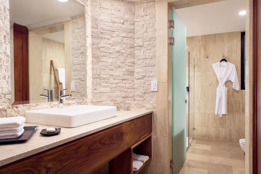 Family Jr. Suite, 1 Bedroom, 2 Double Beds - Photo 3