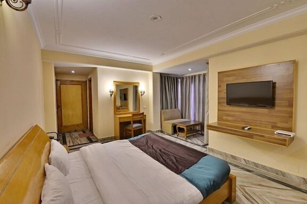 Superior Double Room, Private Bathroom, Mountain View photo 3