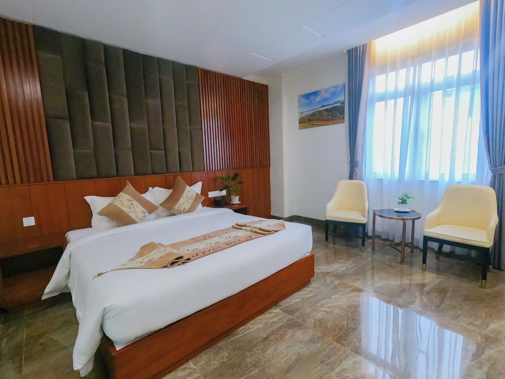 Superior Double Room, Housekeeping, City View