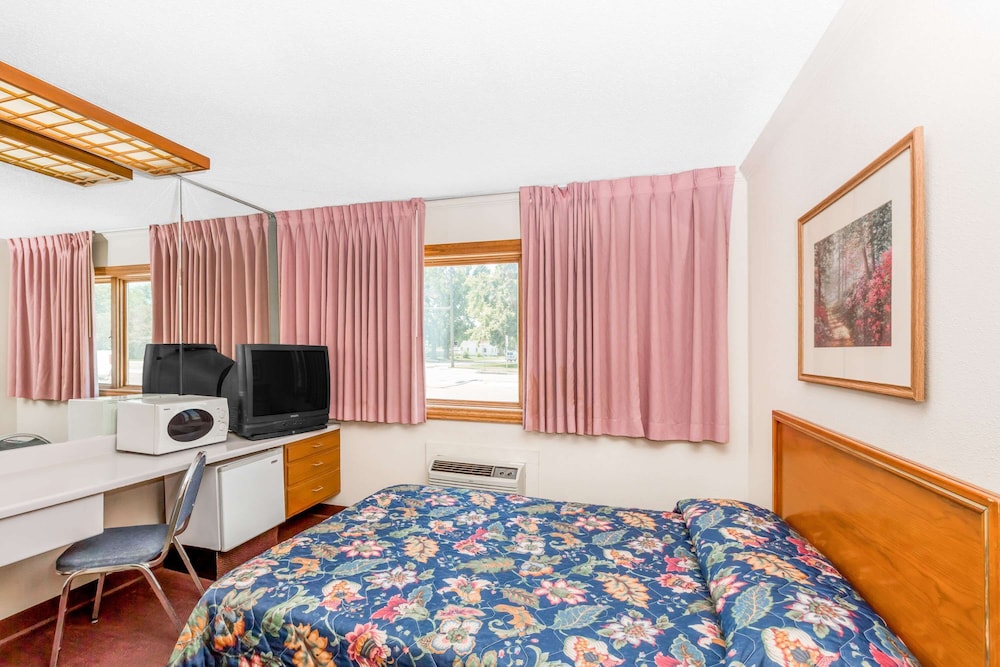 Room, 1 Double Bed - Photo 2