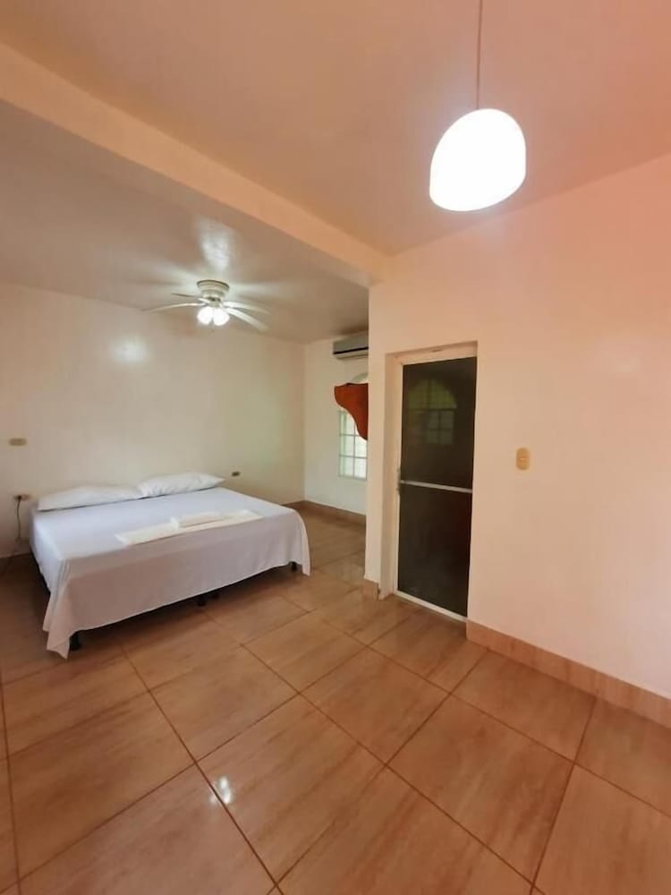 Deluxe Twin Room photo 2