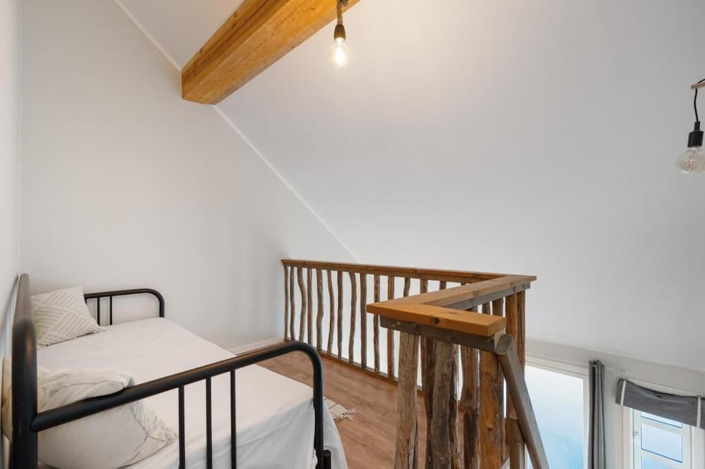 Comfort Room, Sea View photo 1