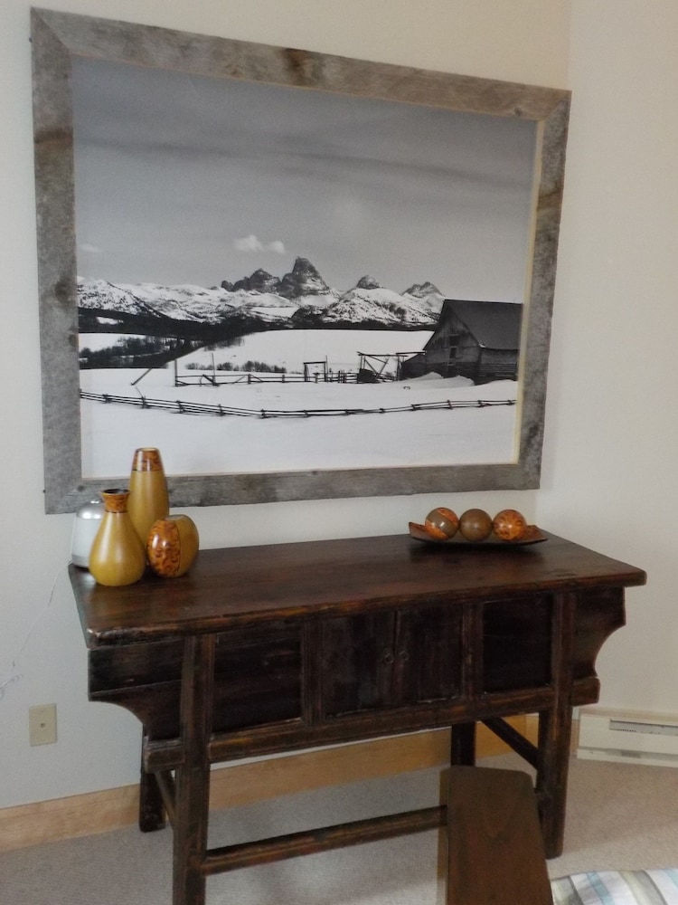 Luxury Suite, 1 Queen Bed, Patio (Paiute) photo 3