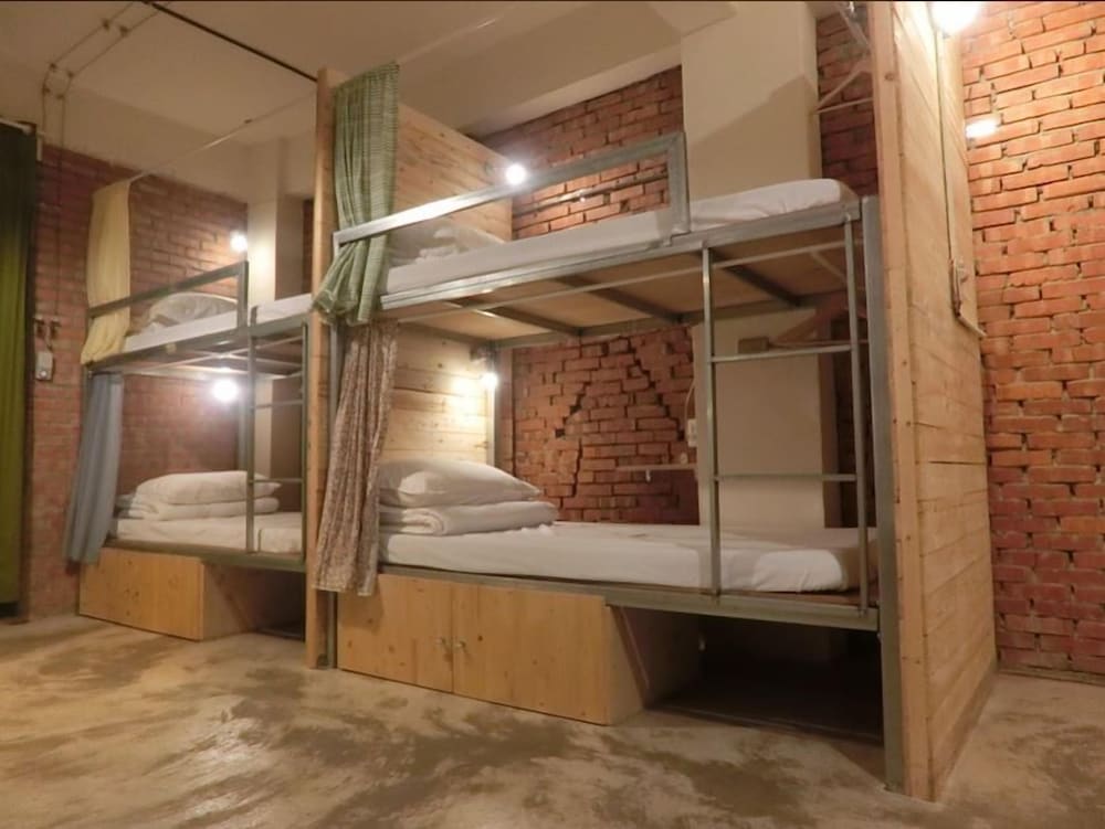 10 bed Mixed Dorm