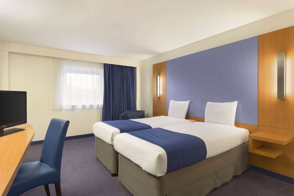 Room (Triple) photo 1