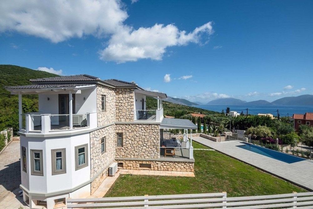 Villa, 3 Bedrooms, Private Pool, Pool View photo 2