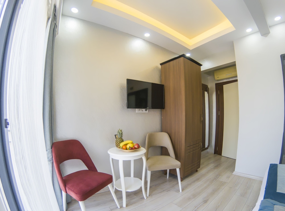 Standard Triple Room, Non Smoking photo 1