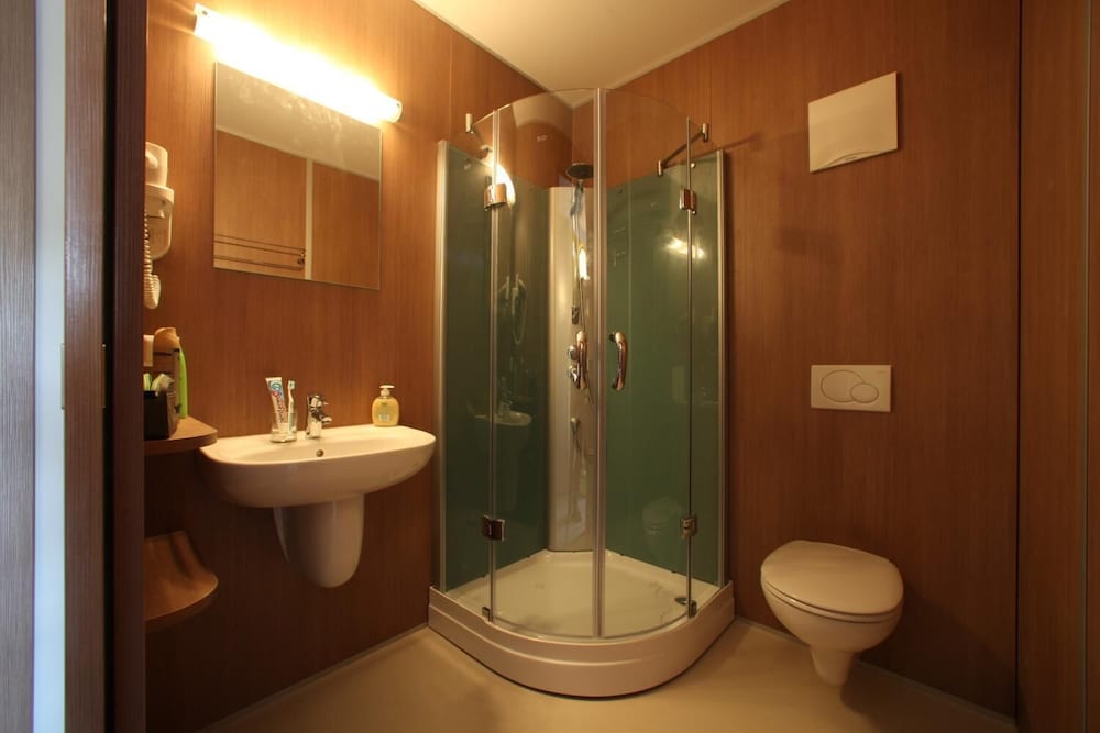 Double Room Single Use photo 3
