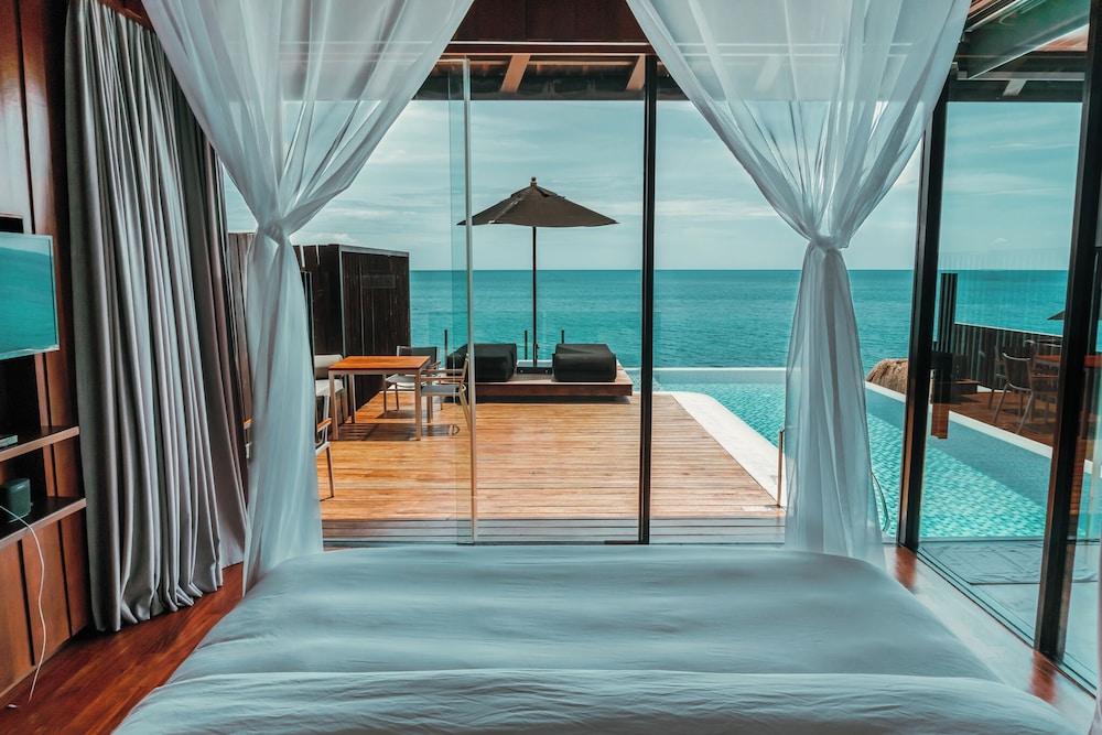 Ocean Front Pool Villa - Photo 2