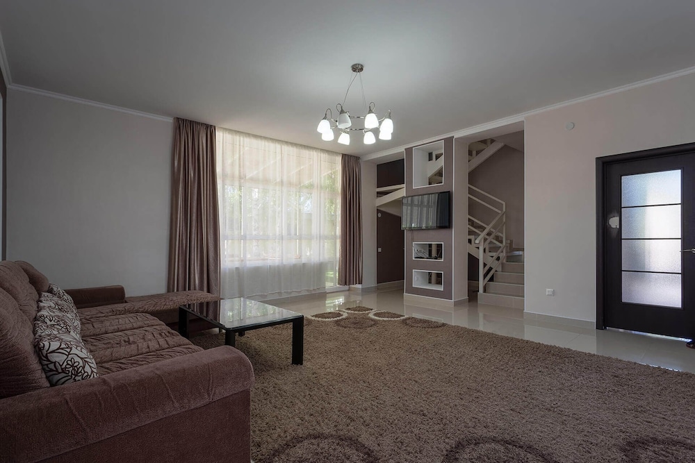 Luxury Suite, Balcony, Garden View photo 2