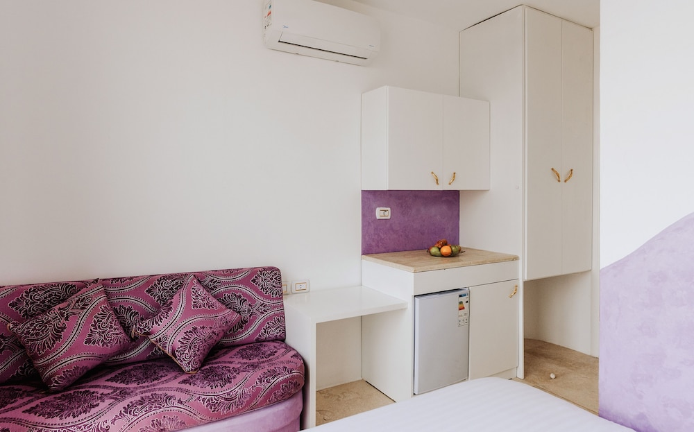 Panoramic Double Room (Double room with Pyramids view) photo 2