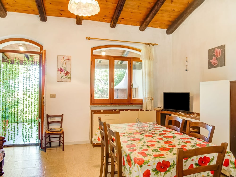 Villa photo 2