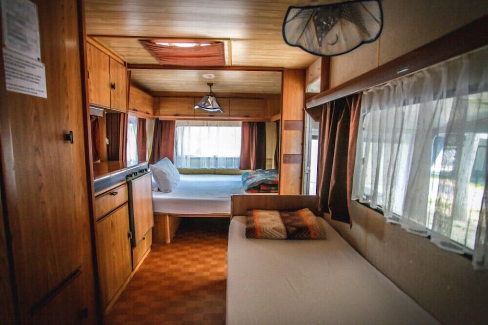 Caravan Standard, Shared Bathroom (4+1) photo 3