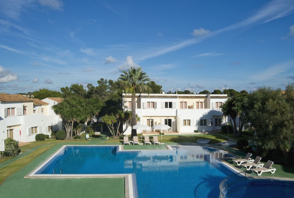 Deluxe Apartment, Balcony, Pool View photo 2